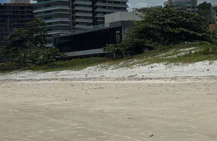Cobertura pé na areia, 3 suítes e área externa - Foto 58