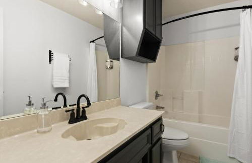 Luxurious MTZ Homes Modern Style - Foto 26