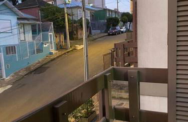 Apto inteiro, central, 1 quarto, bem equipado - Foto 6