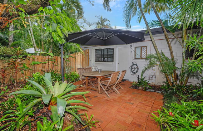 Tropical Unit with Private Fenced Garden Close to The Beach 4 - Foto 20