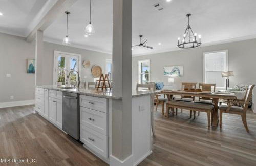 Beach Retreat - Photo 9