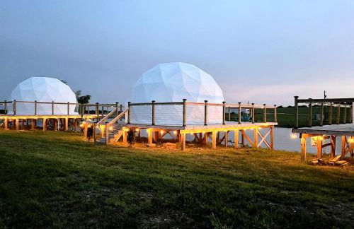 Best Texas Glamping in this Stunning Dome Rental in Rogers, Bell County - Foto 10