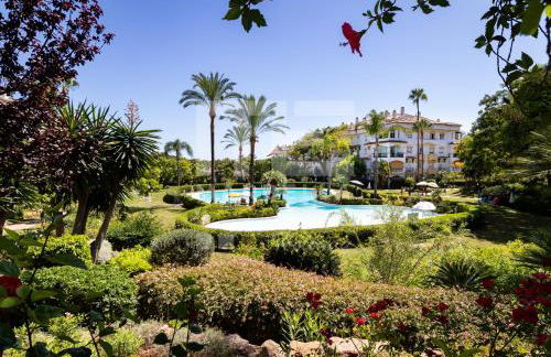 Amplio apartamento planta jardin Nagueles - Foto 24