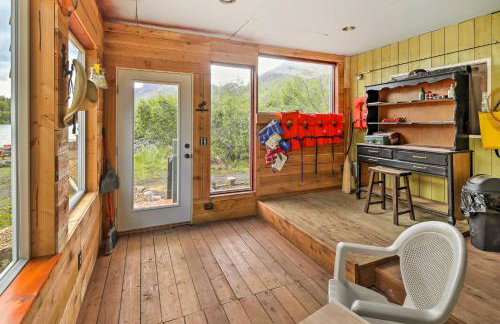 Lodge 88 - Steps to Weiner Lake with Dock and Boat! - Foto 27