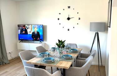 REMA Homes - Gesamte Wohnung, Küche, Parkplatz, Terrasse - Foto 3