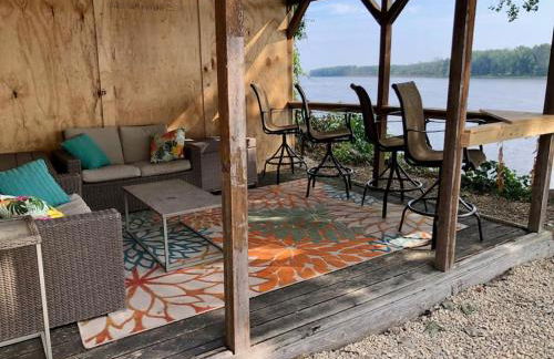 Custom Waterfront Lodge, 4 bed, 4 Bath, Sleeps 12! - Foto 44