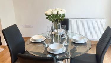 Blue Sky Apartments@Guildford Town Centre - Foto 5