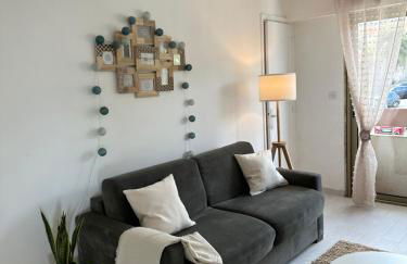 Spacieux studio à Golfe Juan 2 minutes des plages - Foto 1