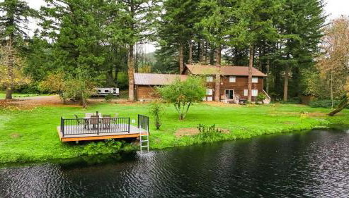4-Bedroom Chateau in Southern Washington- Luxurious Retreat with Pond & Creek - Foto 2