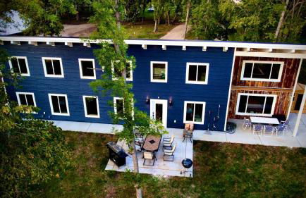 Designer Lake Cabin- HotTub, Sauna & Massage Chair - Foto 46