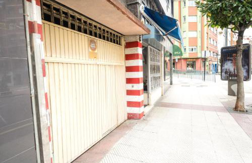 LUJO Parking, Proyector, Maquinita y Patinetes - Foto 50