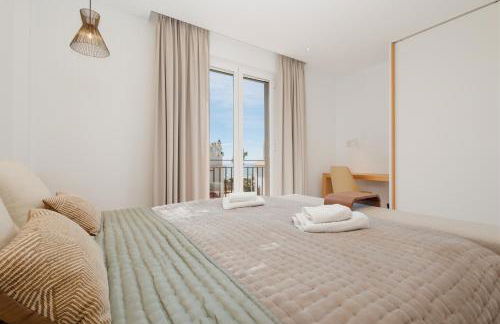 Holiday Home next to the beach, with private terrace, BBQ and incredible sea-view solarium - Photo 14