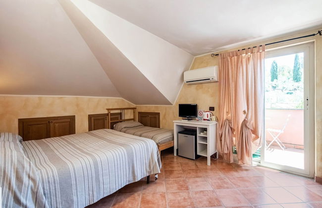 Villa in Monterotondo With Pool & Tiber Views - Foto 2