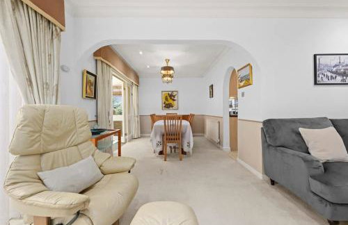 3 Bed Stunning Home in Hale - Foto 17