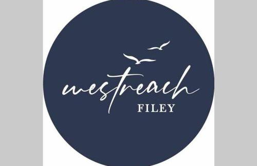 WESTREACH Filey - a 4 Bedroom, all en-suite sleep 8 Townhouse - Photo 35