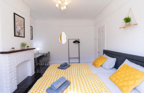 Open Mind Property - Cosy Home - 7 Beds & Parking - Foto 24