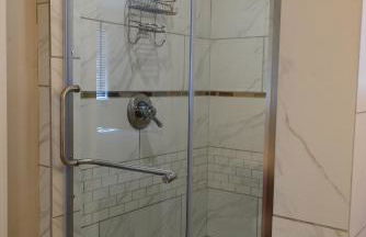 Oakwood Manor - Steps to Oaklawn, minutes to Downtown, Lakes, More - Foto 11