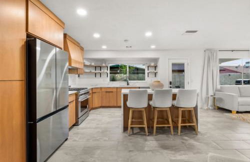 Modern Cactus Home - Luxe with Spa-baths Pool & Firepit - Foto 21