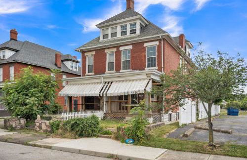 Cozy Renovated 19th Century Home, 5 Min to OSU! 3 Bedroom Home by Paula - Foto 74