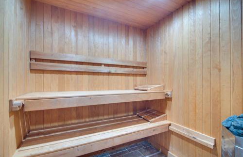 Hot Tub and Sauna Hoffman Estates Villa in Elgin! - Foto 19