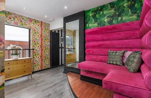 Luxury Mirror Party Pad with 4 Bedrooms! - Foto 27