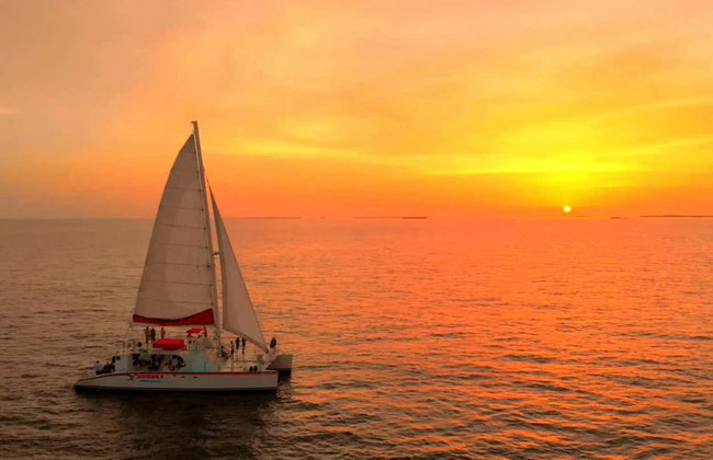 Balade en bateau au coucher du soleil avec apéritif - Foto 3