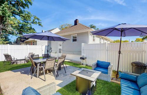 Near Beach! Group-Friendly Michigan City Retreat - Photo 1