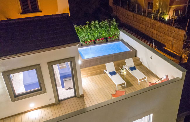 Luxury Apartment with Penthouse and Pool - Photo 60