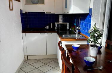 Panoramic Rural House With Garden - Photo 53