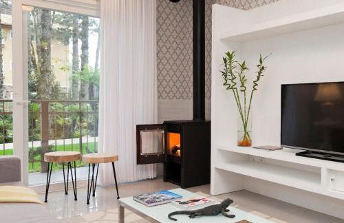 Aconchego na Serra com Lareira e Piscina aquecida 4min Centro - Photo 10