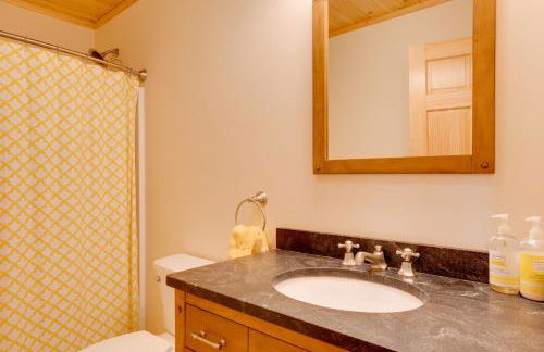 Spacious Cabin 10 Mi to Sunday River Skiing! - Foto 18