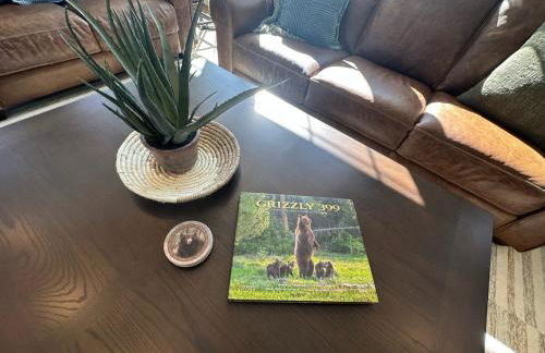 2 BR King Bed Hot Tub AC Near Jackson - Foto 28