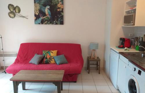 t3 duplex la maison du perroquet 2 chambres 2 piscines dans un village de vacances a saint geniez d'olt aux portes de l'Aubrac - Photo 6