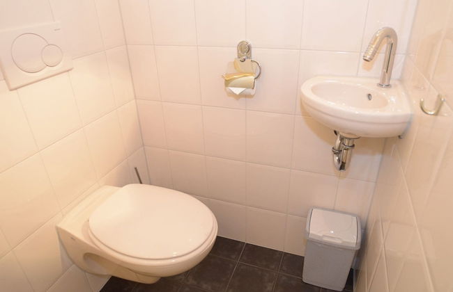 Charming Holiday Home in Texel - Photo 11