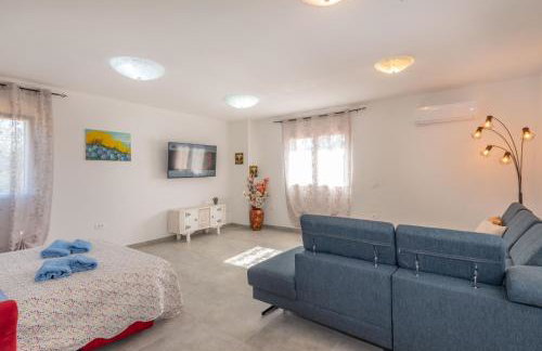 Villa Jole, a charming modern villa surrounded by rustic beauty - Foto 25