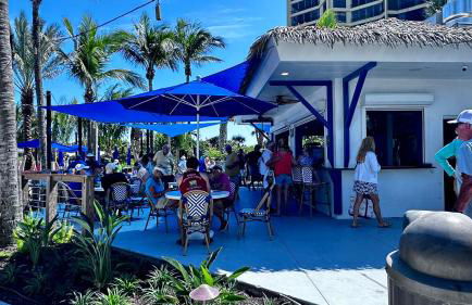 Beachfront paradise Ocean Village Golf Tennis Several heated pools Tiki bar Pickleball insite sports bar and restaurant and much more - Foto 21