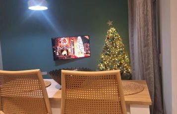 Highway Haven - Halandri - Foto 23