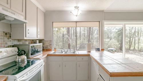 Parkhill Place- Mins from University of South AL - Foto 1