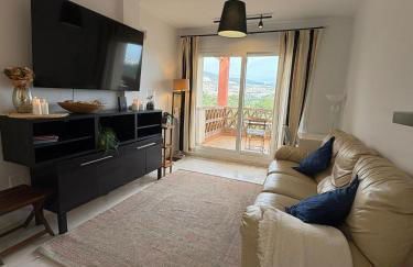 Hill View Benalmadena Appartment with fresh renovation - Foto 5