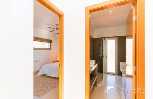 Designer Villa Elodie with private pool and space - Foto 24