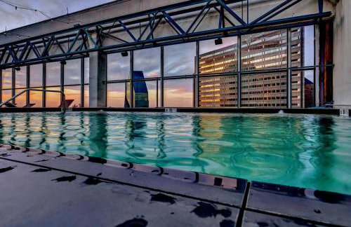 Luxury Apt W/Parking CityView|Pool| Gym|PoolTable - Foto 26