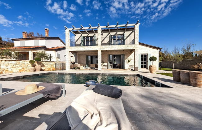 Villa Renata With Sauna Private Pool Jacuzzi - Photo 25