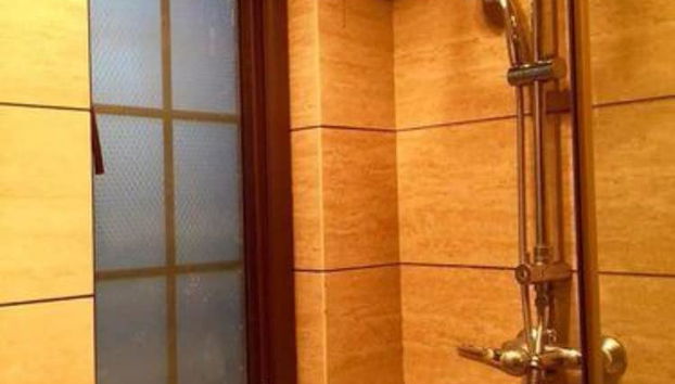 Duche na casa de banho