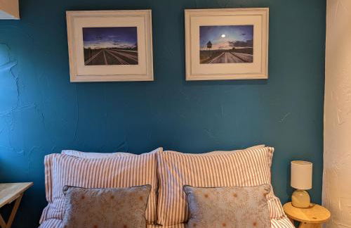 Barton Cottage - Photo 14