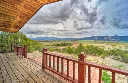 Sprawling Mountain-View Cabin 5 Mi to Mesa Verde - Foto 1