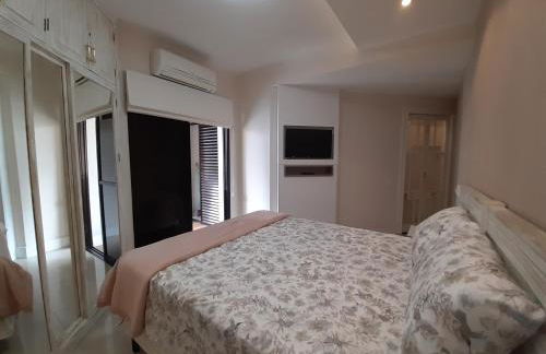 Lindo Flat no Edifício Cosmopolitan, com GARAGEM e PISCINA - Foto 14