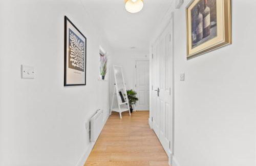 Winter Sale! Modern 2 Bed Flat in Warwick -Parking - Foto 25