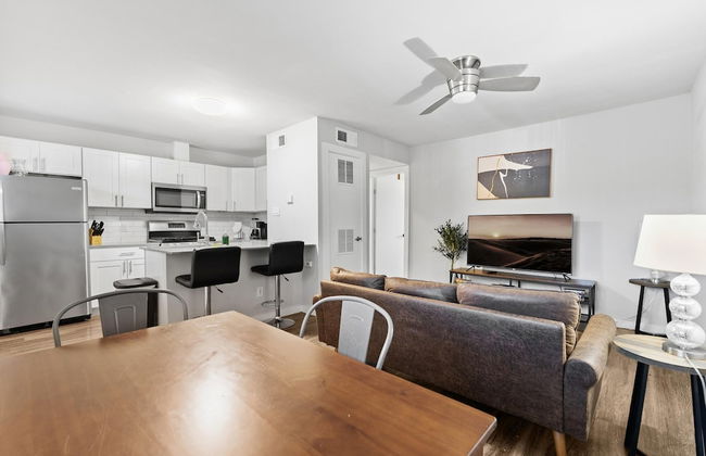 Stylish 1BR Near UT Highland Evonify - Photo 26