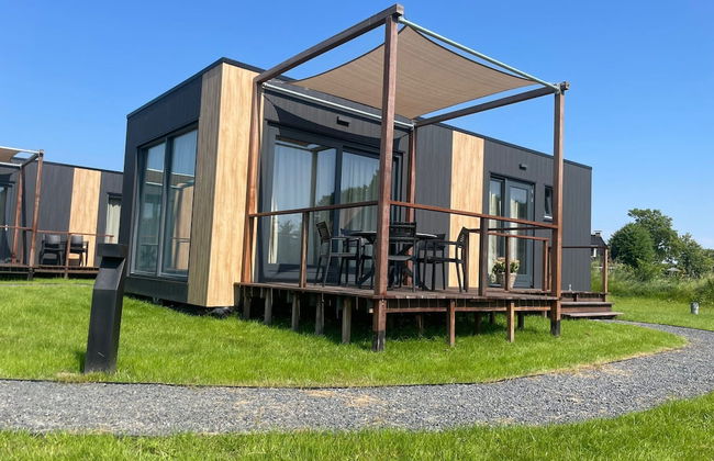 Modern House With a Beautiful View of Friesland - Foto 1