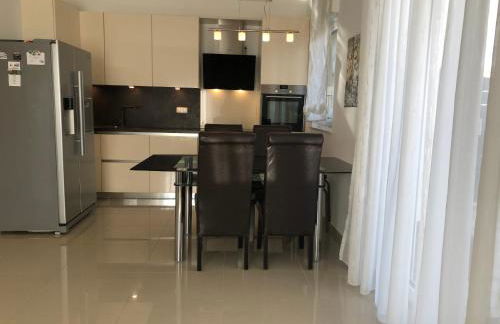 Exclusive Airport Apartment - Foto 27